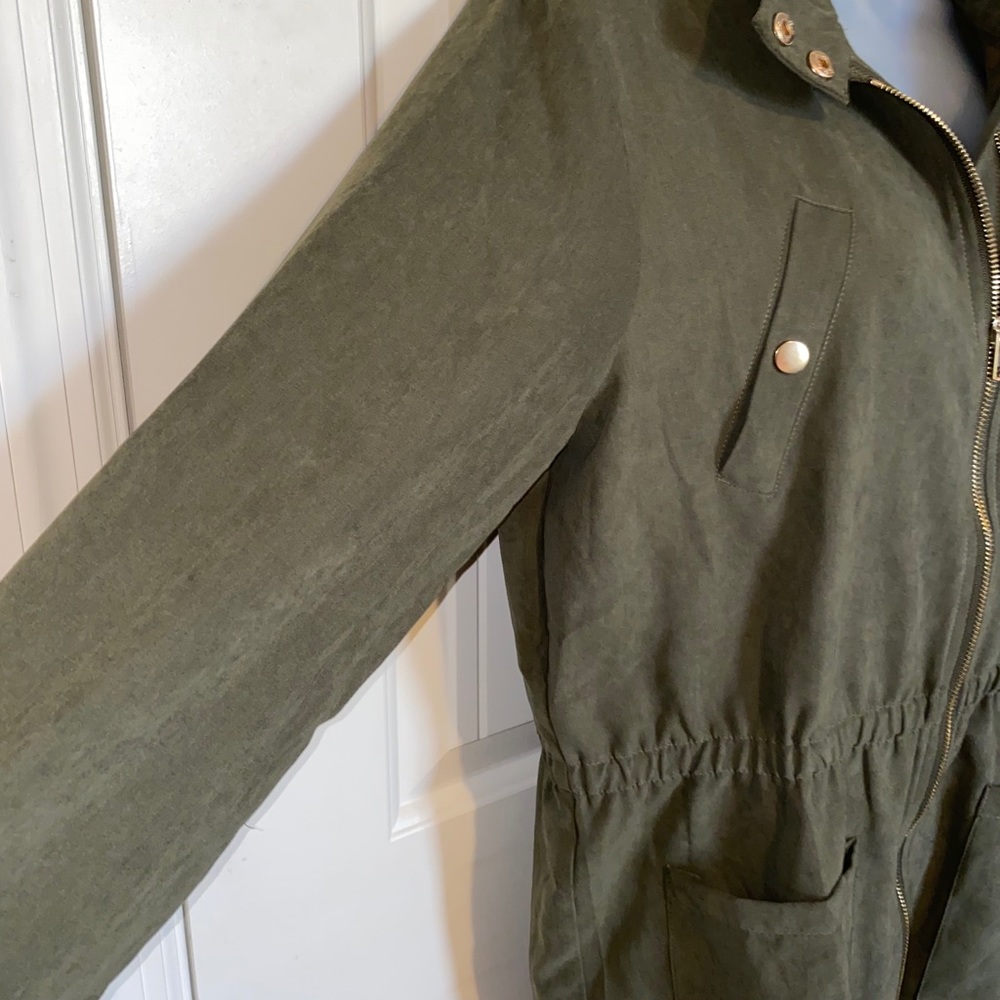 Green jacket - Picture 6 of 9